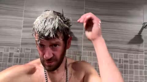 Snapshot of 0000000010000000 chatting on October 26, 2025, 11:49 am AlphaDragon online show from October 26, 2025, 11:49 am