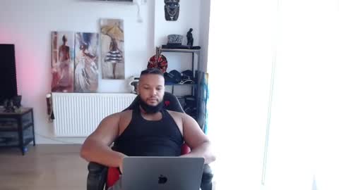 Snapshot of 0_kingsley chatting on May 5, 2026, 1:08 pm Kingsley online show from May 5, 2026, 1:08 pm