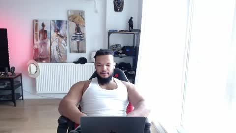 Snapshot of 0_kingsley chatting on May 31, 2026, 2:35 pm Kingsley online show from May 31, 2026, 2:35 pm