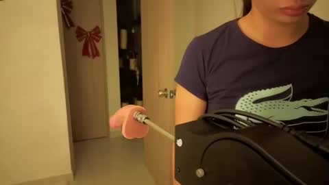 Snapshot of 0ne_of_0ne chatting on November 26, 2025, 11:17 pm Steven e online show from November 26, 2025, 11:17 pm