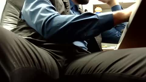 J10004246 online show from February 6, 2025, 10:00 pm