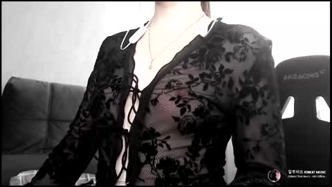 Snapshot of 111__________________ chatting on October 26, 2025, 11:16 am 111__________________ online show from October 26, 2025, 11:16 am