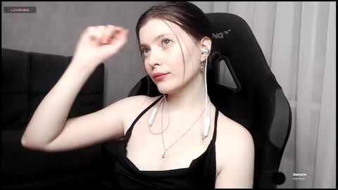 Snapshot of 111__________________ chatting on November 13, 2025, 2:27 pm 111__________________ online show from November 13, 2025, 2:27 pm