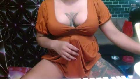  i am trixie im Your Selfsucking Mistress  online show from April 15, 2026, 2:18 am