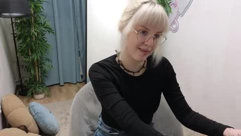 Zahar and Milena online show from May 2, 2026, 9:53 pm
