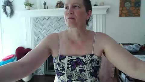 Snapshot of 11willowandjohn11 chatting on May 16, 2026, 3:22 pm Aurora Willows online show from May 16, 2026, 3:22 pm