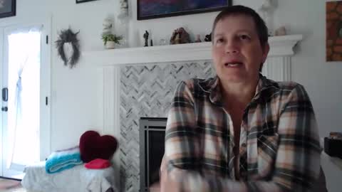 Snapshot of 11willowandjohn11 chatting on May 20, 2026, 2:56 pm Aurora Willows online show from May 20, 2026, 2:56 pm