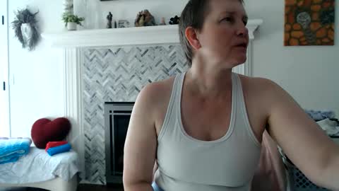 Snapshot of 11willowandjohn11 chatting on May 31, 2026, 1:07 pm Aurora Willows online show from May 31, 2026, 1:07 pm