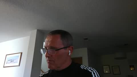 13glanmorfa online show from December 9, 2024, 9:16 pm