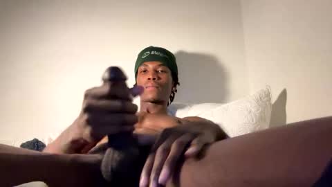 Snapshot of 13waystodie chatting on October 4, 2025, 6:22 am 13 online show from October 4, 2025, 6:22 am