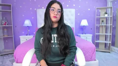 Snapshot of 15_scarlette chatting on November 6, 2025, 3:18 am Scarlette online show from November 6, 2025, 3:18 am