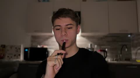 Lance online show from November 23, 2025, 3:01 pm