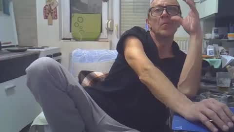 1973man online show from February 18, 2026, 11:01 pm