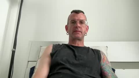 Snapshot of 1_hot_minute chatting on May 27, 2026, 7:27 am J online show from May 27, 2026, 7:27 am