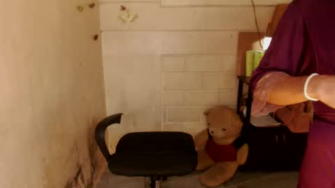 angel online show from March 4, 2025, 1:12 am