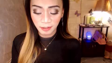 angel online show from September 12, 2025, 7:58 pm