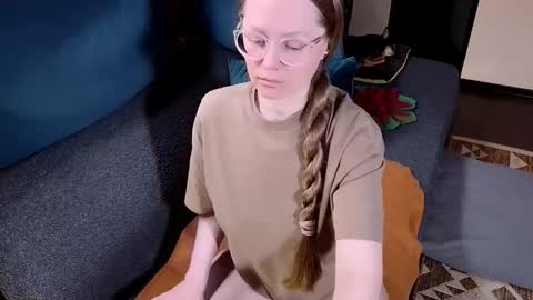 Snapshot of 1goldilocks chatting on May 7, 2026, 4:01 pm online show from May 7, 2026, 4:01 pm