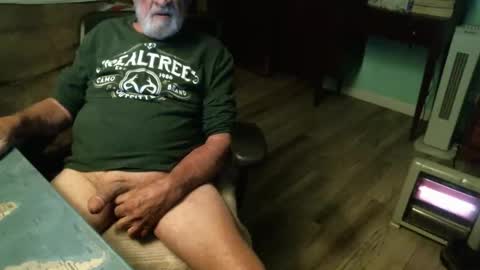 1handyanddee online show from February 5, 2026, 2:38 am