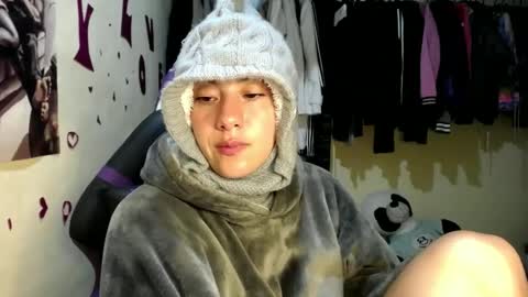 Snapshot of 1kandylove chatting on October 5, 2025, 4:33 am 1kandylove online show from October 5, 2025, 4:33 am