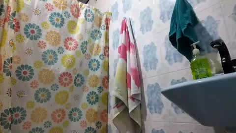 Snapshot of 1kandylove chatting on November 24, 2025, 12:10 am 1kandylove online show from November 24, 2025, 12:10 am