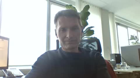 1kratsezivi online show from January 17, 2025, 1:35 pm