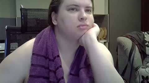 Snapshot of 1lindsey1 chatting on September 17, 2025, 2:19 pm 1LINDSEY1 online show from September 17, 2025, 2:19 pm