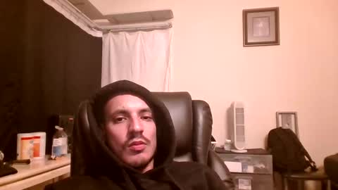 Snapshot of 1luv2cum chatting on April 26, 2026, 10:57 am sabotagegoat online show from April 26, 2026, 10:57 am