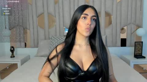 Snapshot of 1m_valery chatting on December 2, 2024, 12:40 pm Valery online show from December 2, 2024, 12:40 pm