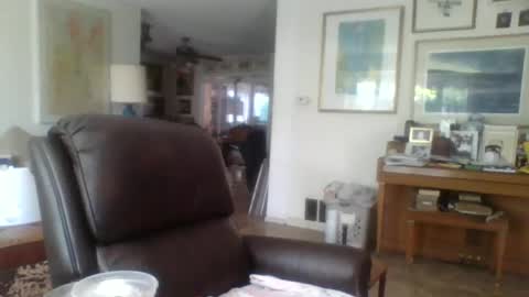 Snapshot of 1milkman2000 chatting on June 15, 2026, 6:10 pm milkman online show from June 15, 2026, 6:10 pm
