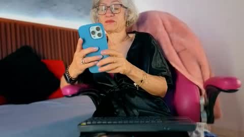 Miss Monserrate online show from February 3, 2026, 12:21 pm