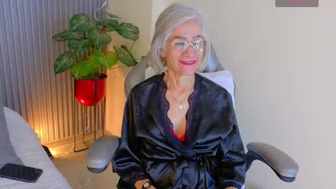 Snapshot of 1miss_monserrate chatting on July 15, 2026, 2:22 pm Miss Monserrate online show from July 15, 2026, 2:22 pm