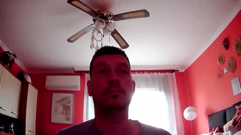 Snapshot of 1molylepke chatting on May 15, 2026, 8:43 am Moly online show from May 15, 2026, 8:43 am