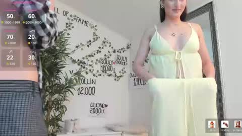 Snapshot of 1munique chatting on June 13, 2026, 6:50 pm Moona online show from June 13, 2026, 6:50 pm
