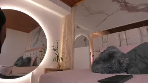 Luisa online show from July 28, 2026, 12:48 pm