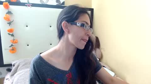 paola online show from March 13, 2026, 10:27 pm