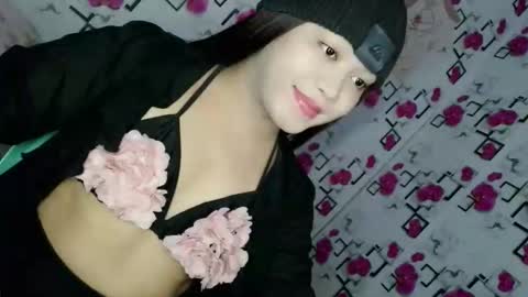 Snapshot of 1sexy_kim69 chatting on April 15, 2026, 4:14 pm 1sexy_kim69 online show from April 15, 2026, 4:14 pm