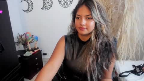 1wayra online show from March 3, 2025, 8:11 pm