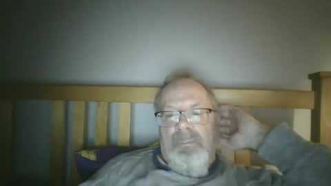 Snapshot of 2003dynawideglide chatting on December 2, 2024, 3:58 am 2003dynawideglide online show from December 2, 2024, 3:58 am