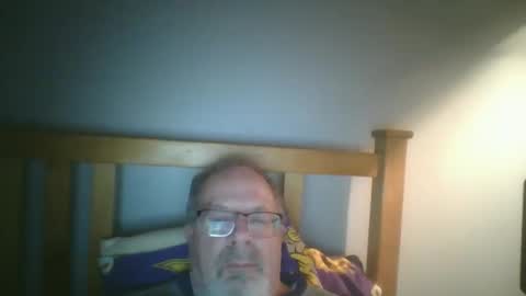 Snapshot of 2003dynawideglide chatting on January 8, 2025, 3:29 am 2003dynawideglide online show from January 8, 2025, 3:29 am