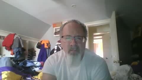 Snapshot of 2003dynawideglide chatting on January 29, 2025, 6:50 pm 2003dynawideglide online show from January 29, 2025, 6:50 pm