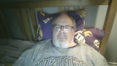 Snapshot of 2003dynawideglide chatting on December 18, 2025, 3:23 am 2003dynawideglide online show from December 18, 2025, 3:23 am