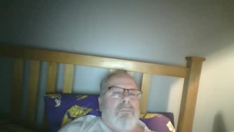 Snapshot of 2003dynawideglide chatting on January 11, 2026, 2:16 am 2003dynawideglide online show from January 11, 2026, 2:16 am