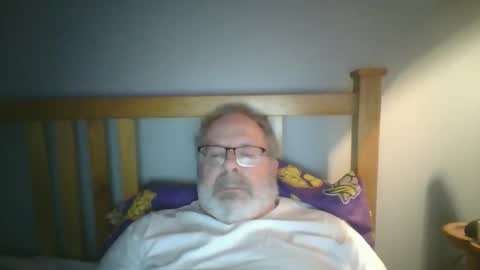 Snapshot of 2003dynawideglide chatting on February 15, 2026, 10:17 pm 2003dynawideglide online show from February 15, 2026, 10:17 pm