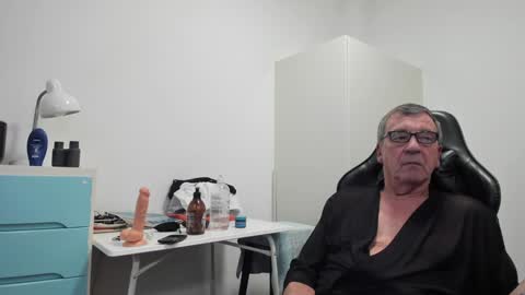 Henk online show from January 12, 2025, 7:21 pm