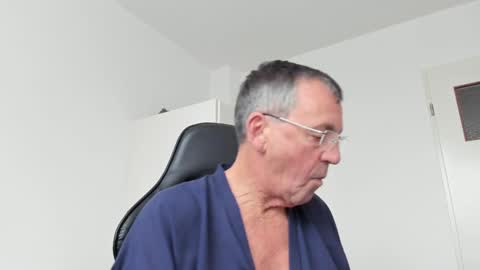 Henk online show from January 20, 2025, 1:42 pm