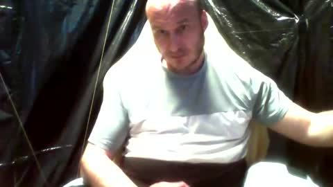 Snapshot of 21cm_bigdick__ chatting on April 20, 2026, 5:10 am 21cm_bigdick__ online show from April 20, 2026, 5:10 am