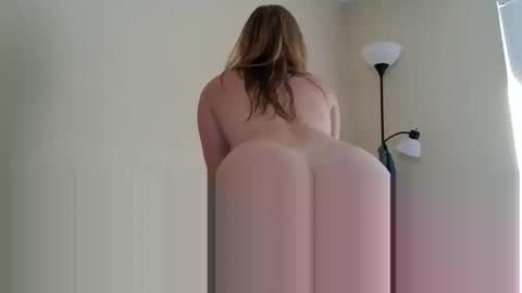 Snapshot of 22chloe22 chatting on November 22, 2025, 7:35 pm 22chloe22 online show from November 22, 2025, 7:35 pm