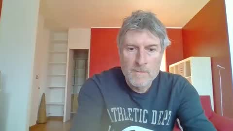 Snapshot of 22esserre chatting on February 28, 2025, 3:37 pm 22esserre online show from February 28, 2025, 3:37 pm