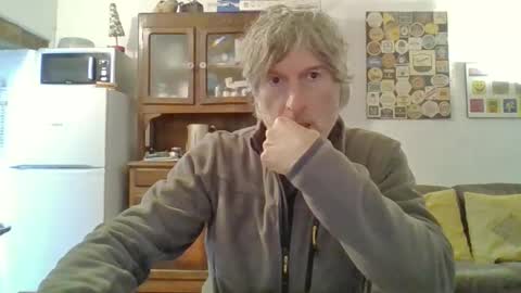 Snapshot of 22esserre chatting on December 2, 2025, 12:32 pm 22esserre online show from December 2, 2025, 12:32 pm