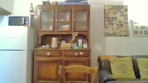 22esserre online show from February 2, 2026, 12:26 pm